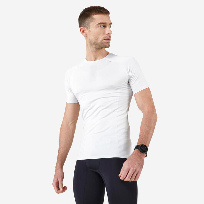 





KIPRUN SKINCARE MEN'S BREATHABLE RUNNING T-SHIRT, photo 1 of 10