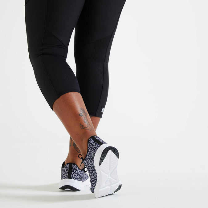 Women's Fitness Cardio Short Leggings with Phone Pocket
